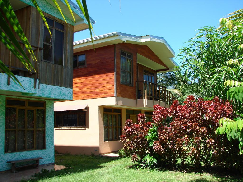 Aparthotel Babilonia Cahuita Esterno foto
