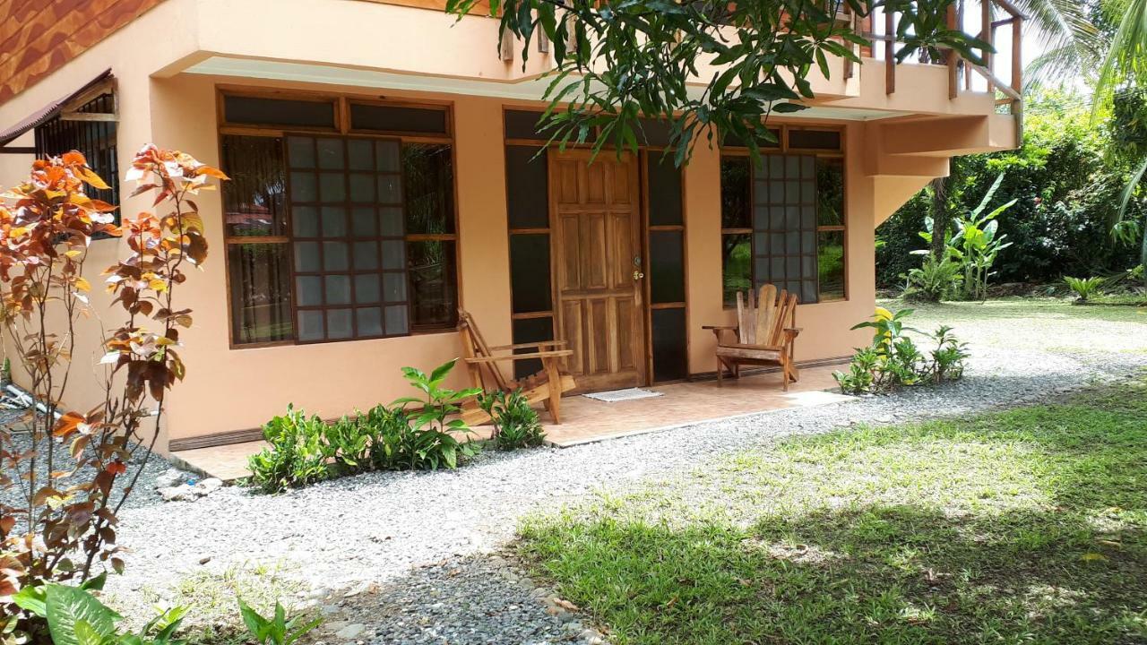 Aparthotel Babilonia Cahuita Esterno foto